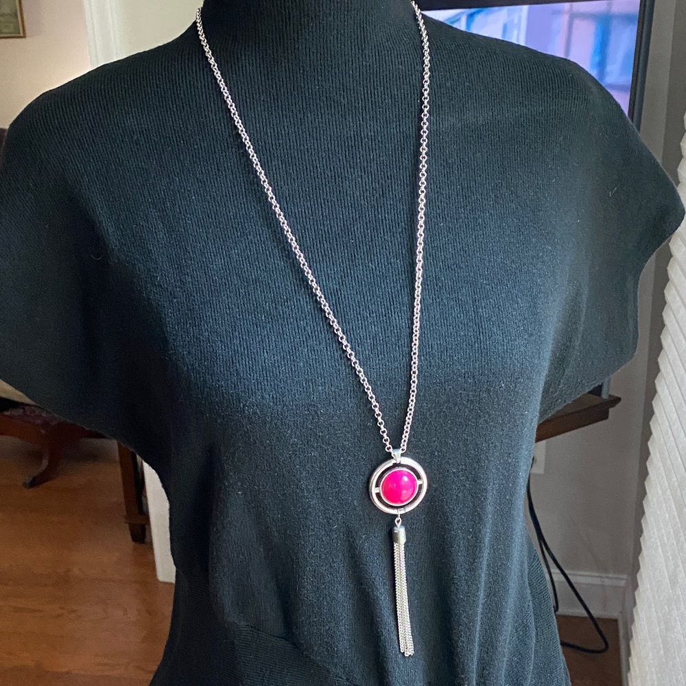 Paparazzi Silver Necklace with Pink Accent Make a 5-pc bundle for best price!
